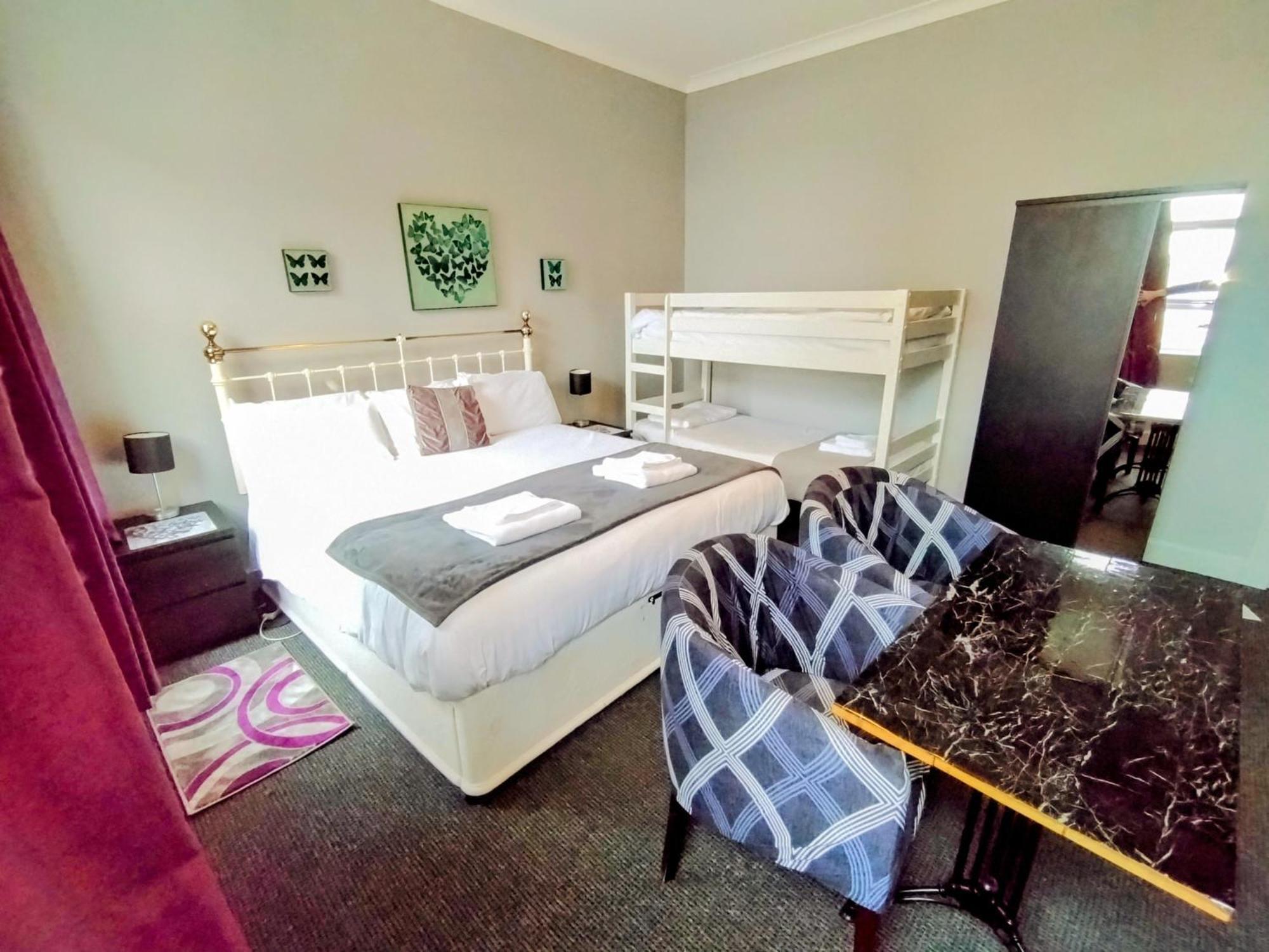 Oyo Gin House Hotel Greenock Kültér fotó