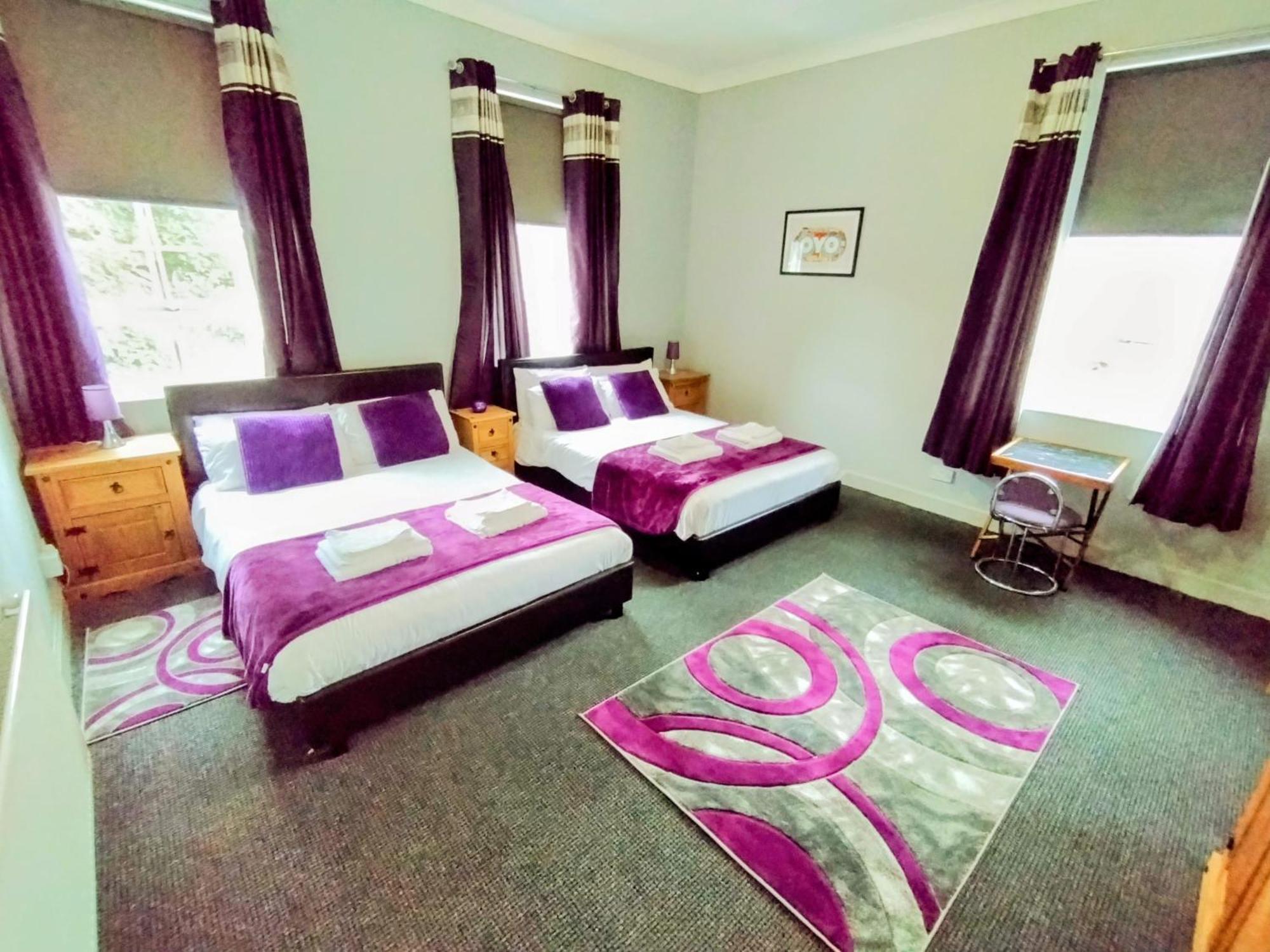 Oyo Gin House Hotel Greenock Kültér fotó