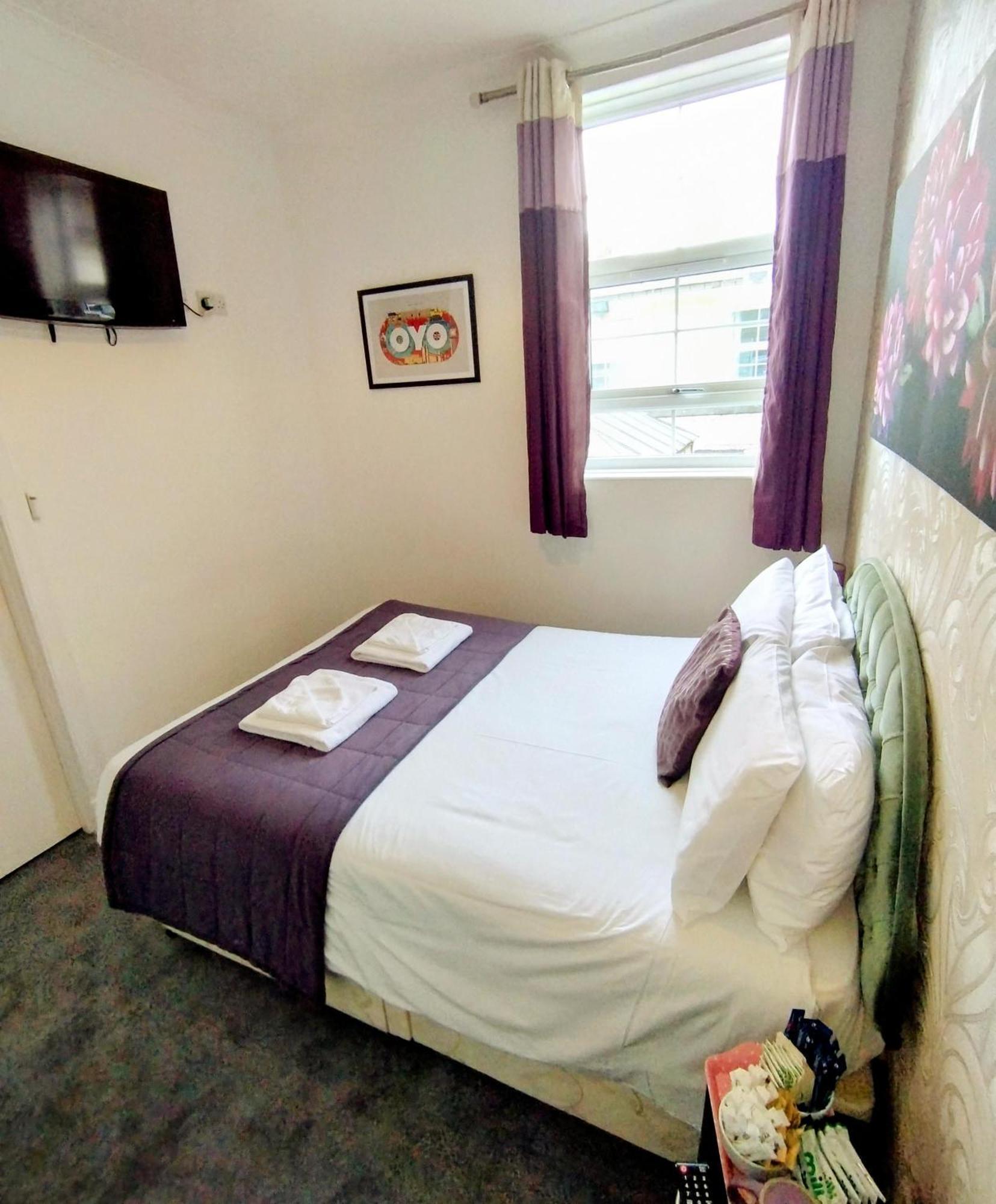 Oyo Gin House Hotel Greenock Kültér fotó
