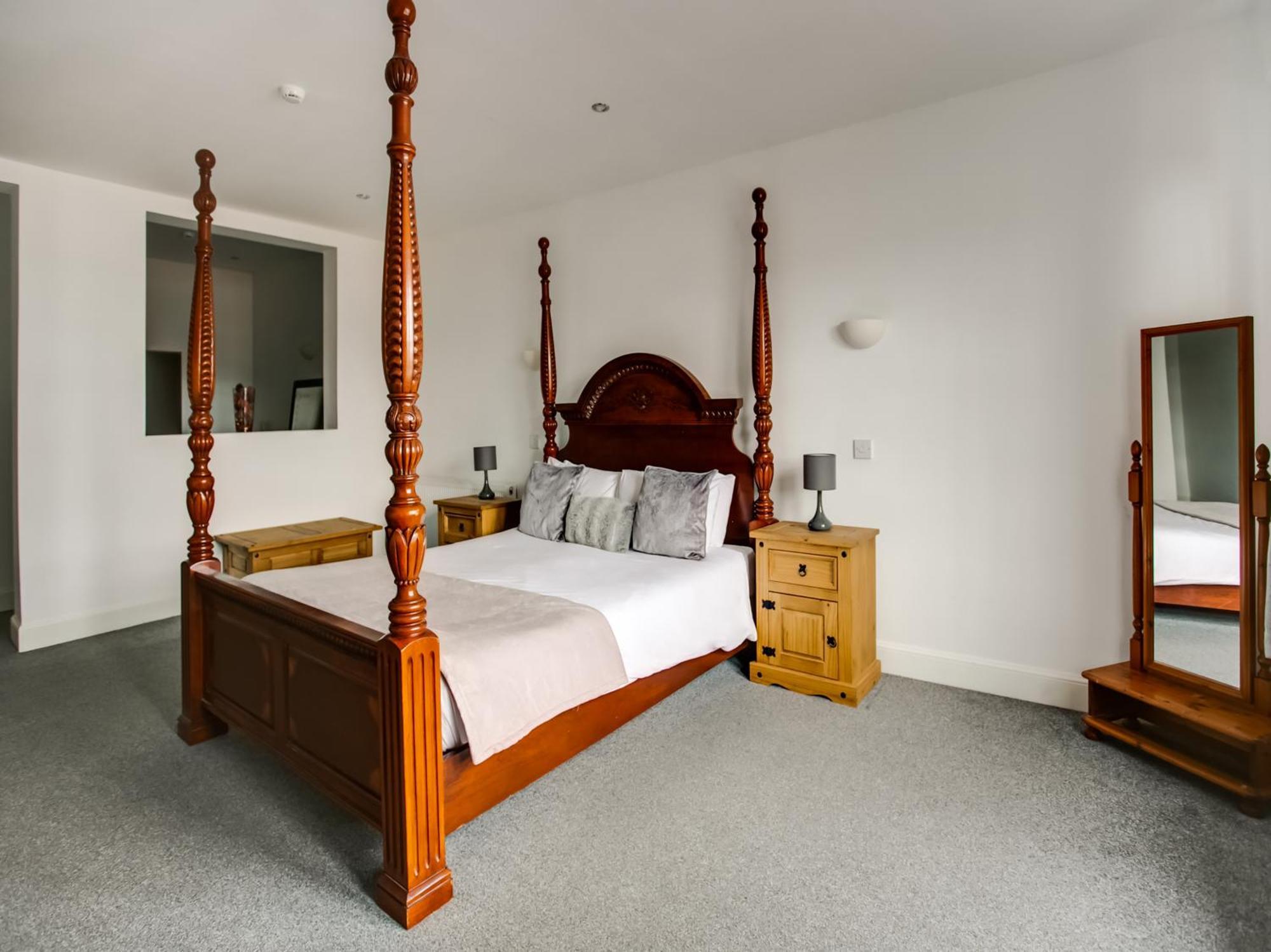Oyo Gin House Hotel Greenock Kültér fotó