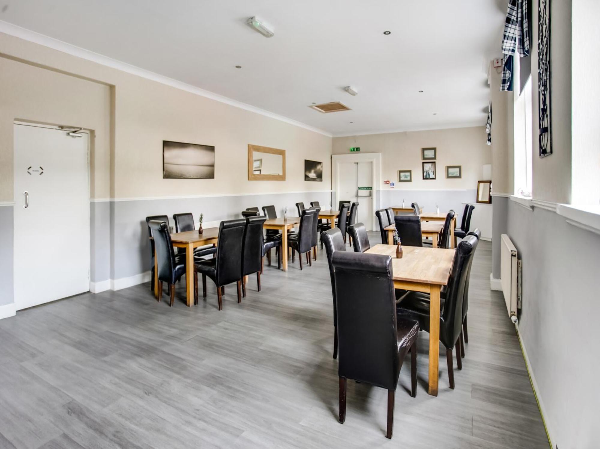 Oyo Gin House Hotel Greenock Kültér fotó