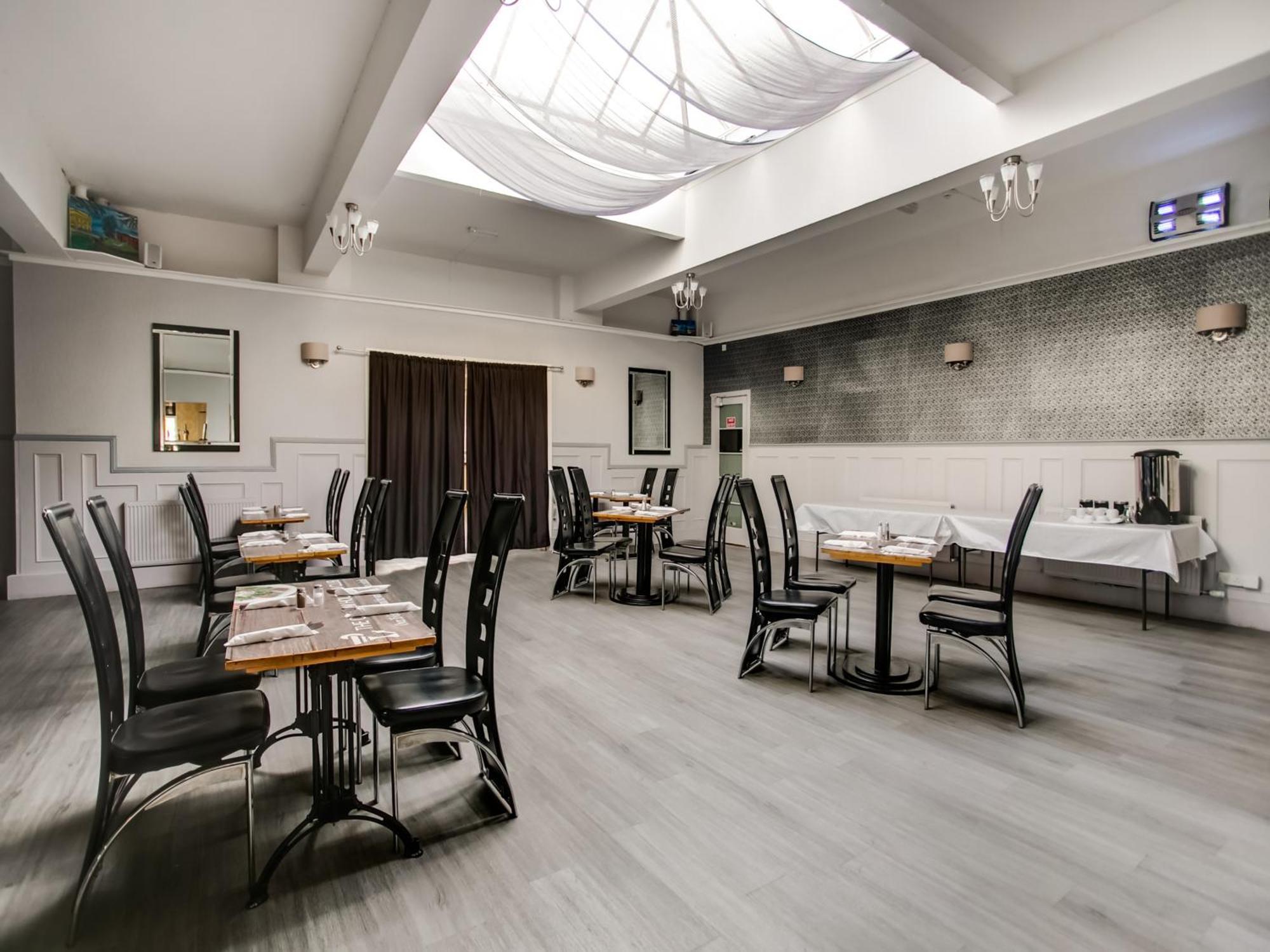 Oyo Gin House Hotel Greenock Kültér fotó