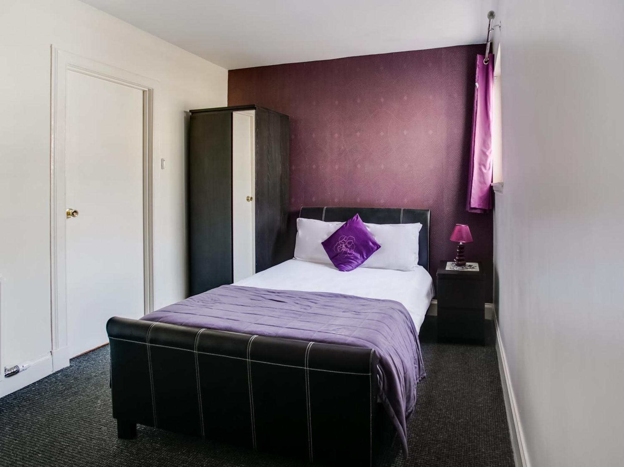 Oyo Gin House Hotel Greenock Kültér fotó