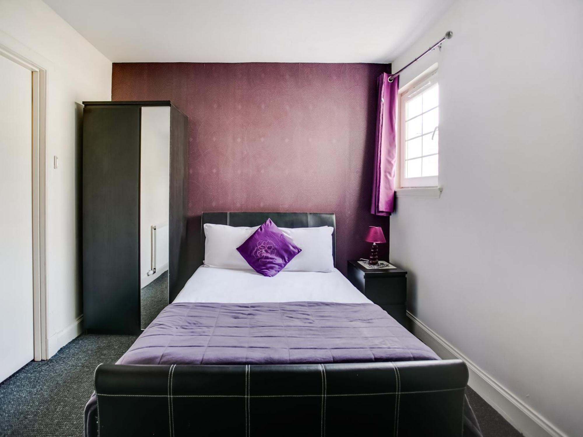 Oyo Gin House Hotel Greenock Kültér fotó