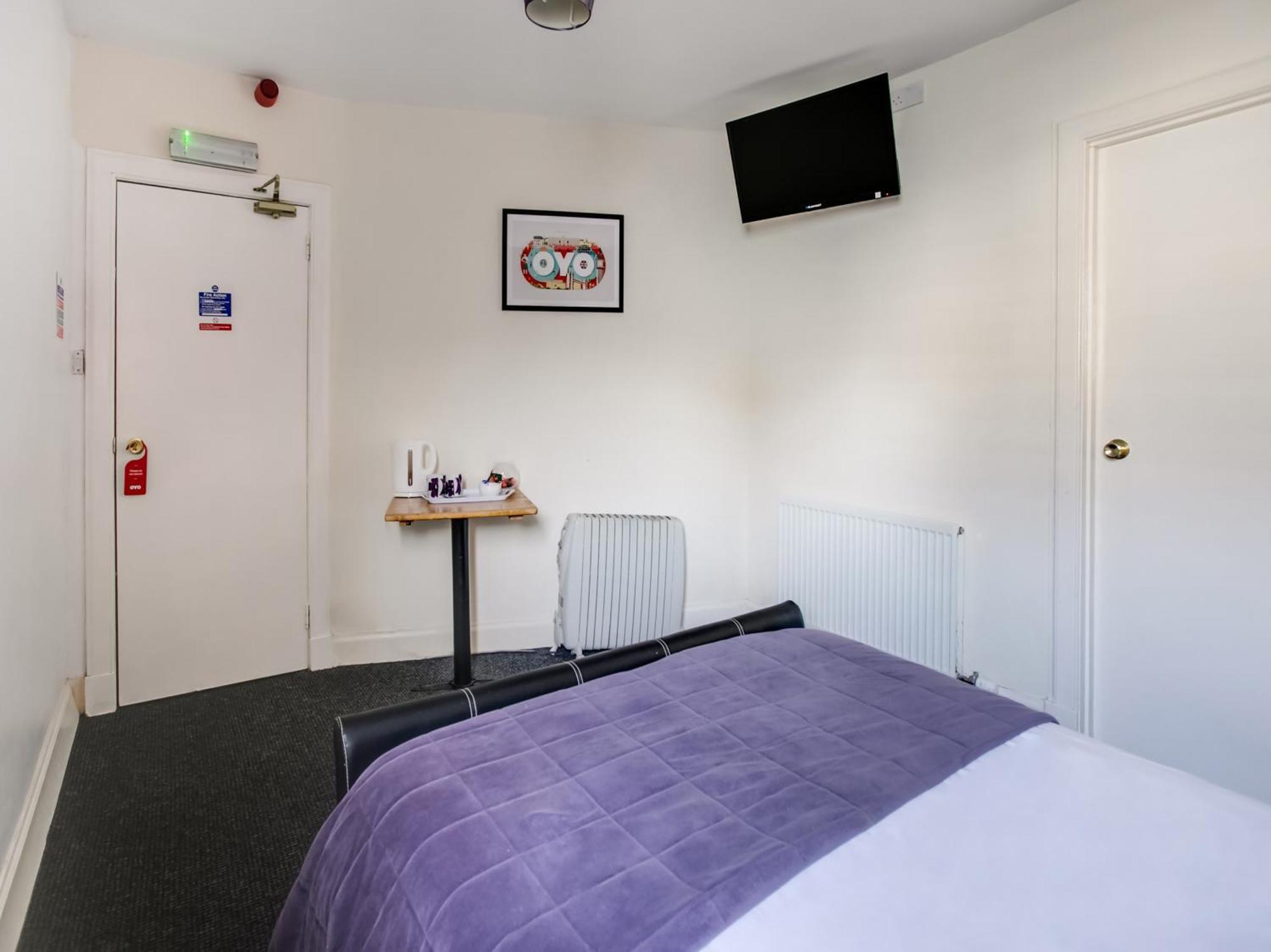 Oyo Gin House Hotel Greenock Kültér fotó