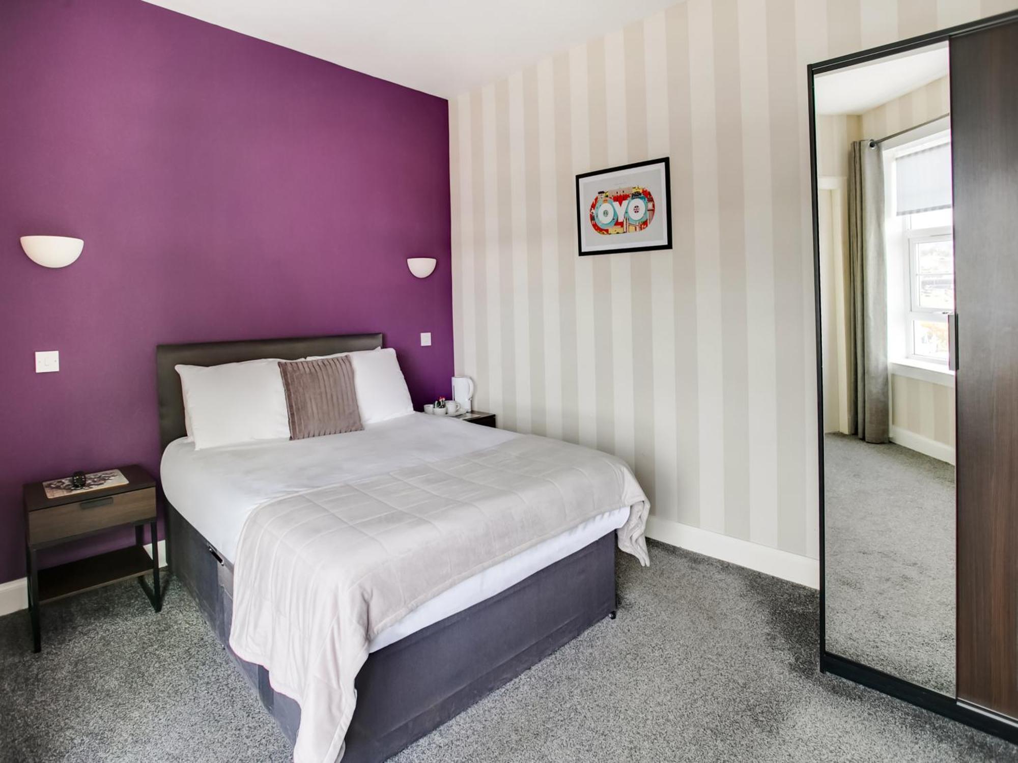 Oyo Gin House Hotel Greenock Kültér fotó