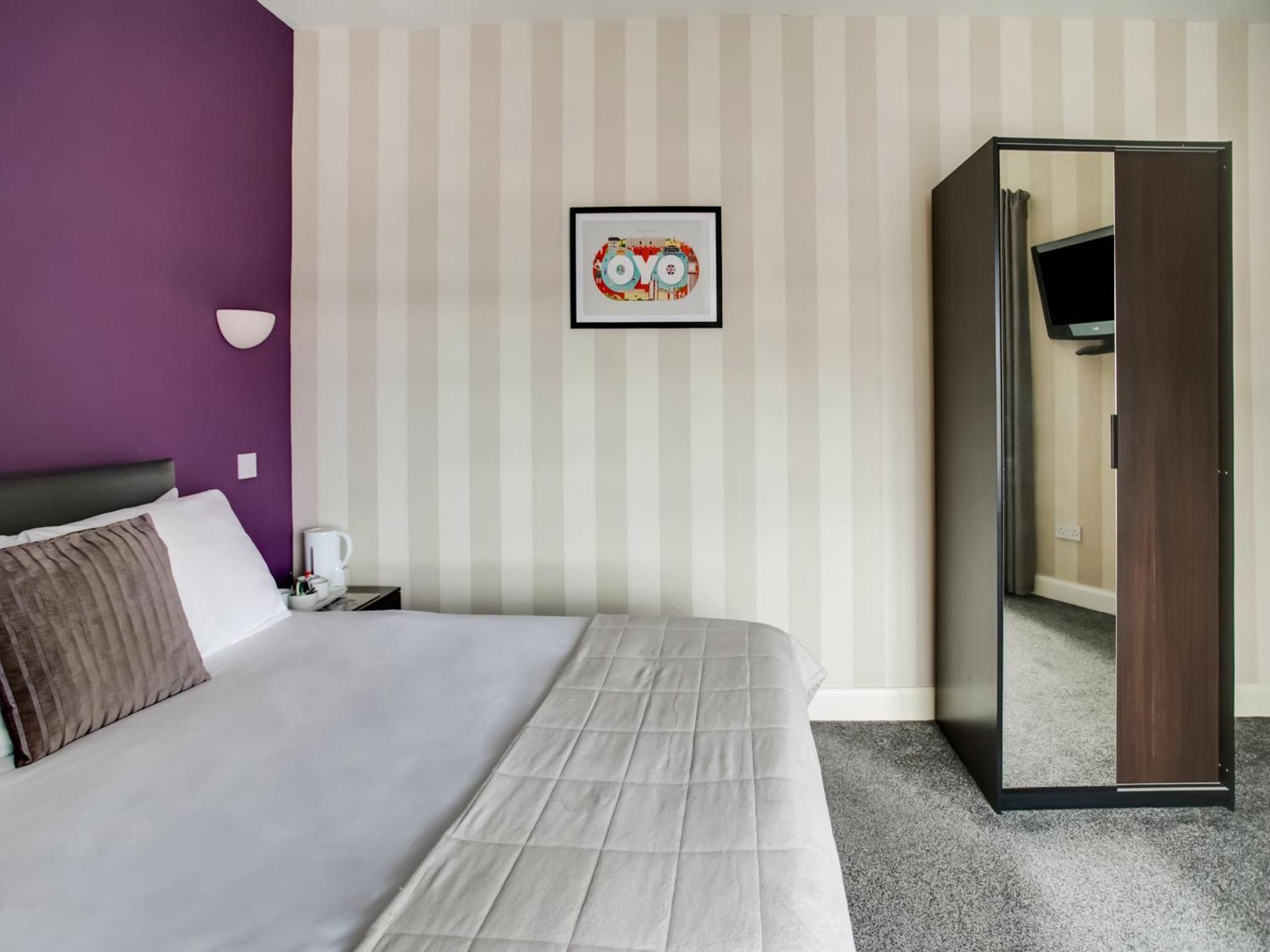 Oyo Gin House Hotel Greenock Kültér fotó